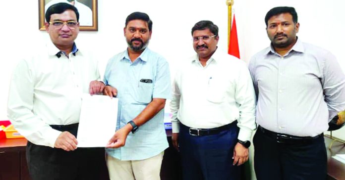 Appoint Bengali teachers in Sirpur constituency