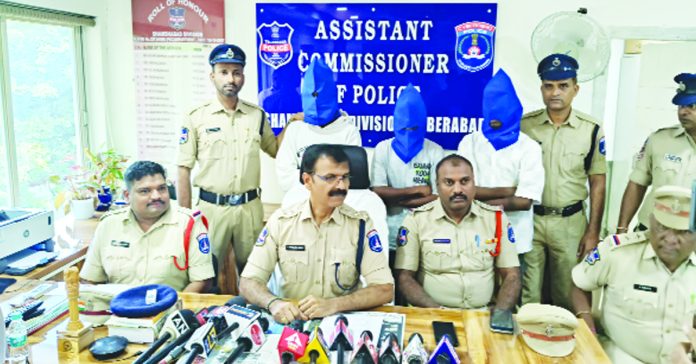 Gang of thieves arrested in Shamshabad