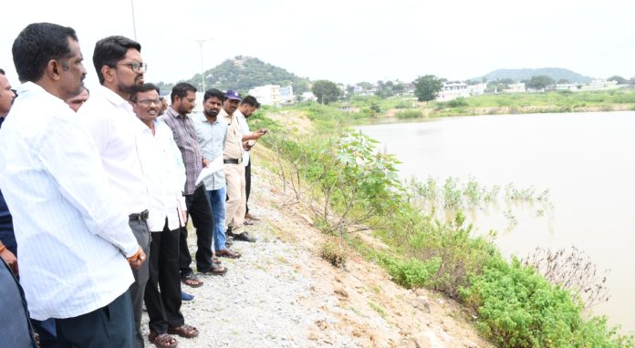 Urgent steps should be taken to ensure smooth flow of water in Marrikunta Lake