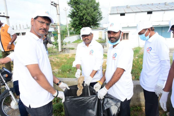 We must build a clean, healthy India.