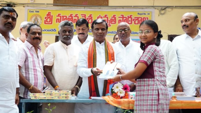 Will work for the development of Manik Bhavan School: MLA Dhanpal