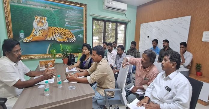 mla vamshi
