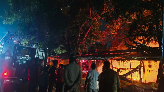 1200-675-25297058-806-25297058-1761756457147 Boat capsizes in UP