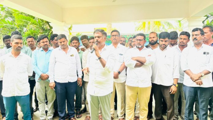 All party workers should work together in local elections