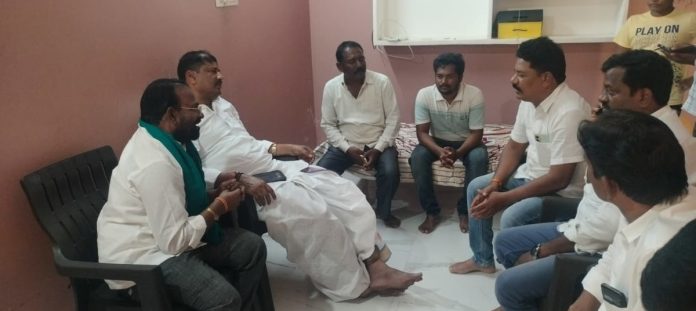 Anvesh Reddy visits Prabhakars son