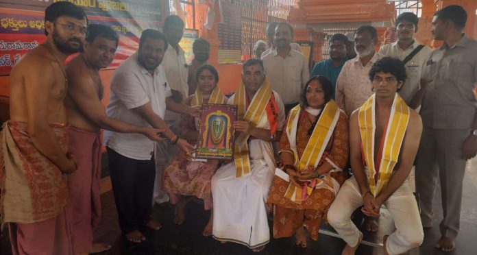 Chief Advisor to the Government Visits Kalabhairava Chief Advisor to the Government Visits Kalabhairava