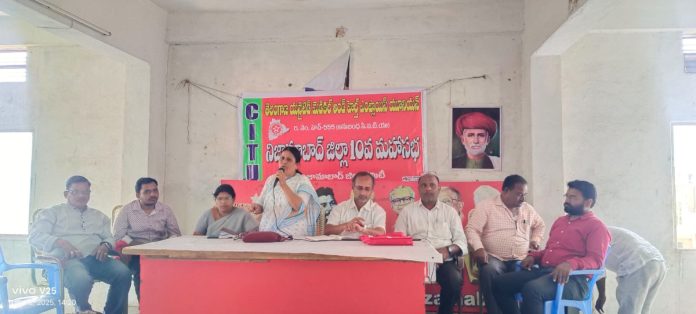Contract outsourcing employees should be regularized