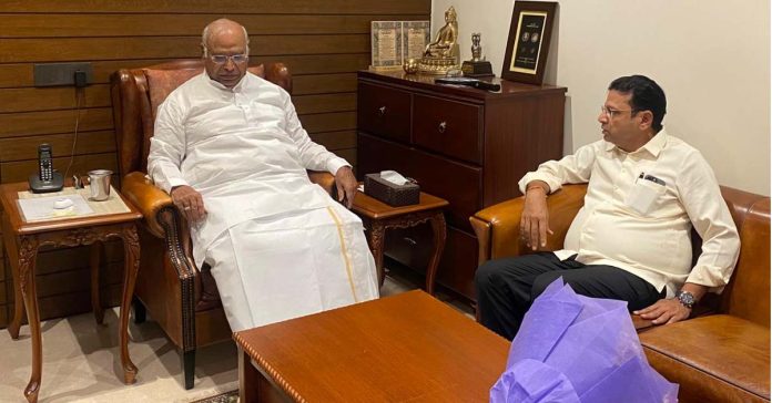 Kharge!
