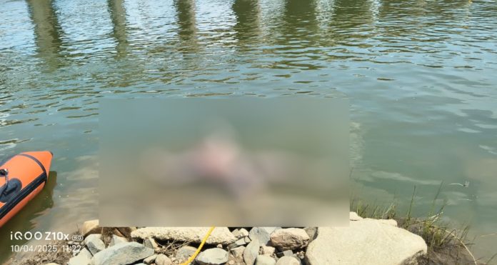 Dead body found at check dam
