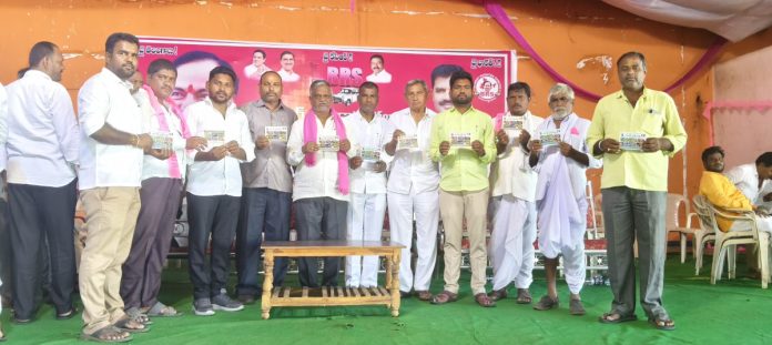 Distribution of Congress dues cards door to door