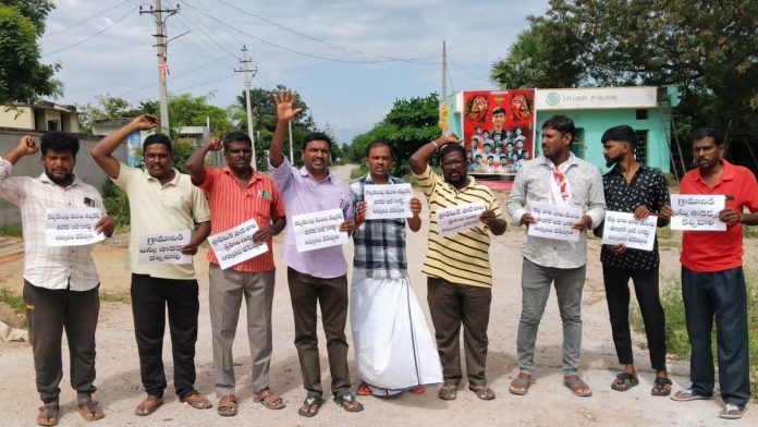 Does Kalvakuntla village need a free bus?