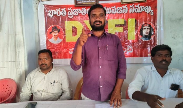 Does cooperating with the BC bandh mean filing an illegal case against the teacher?
