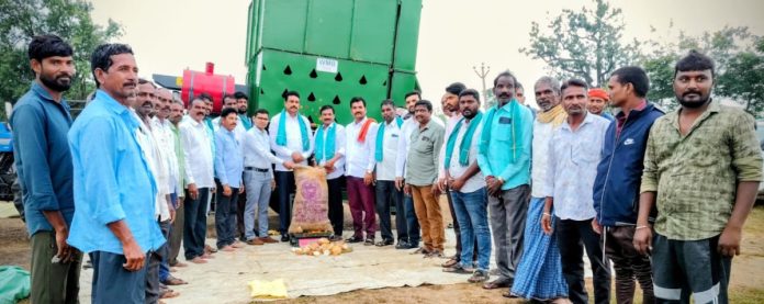 Farmers should not be fooled by middlemen. Farmers should not be fooled by middlemen.