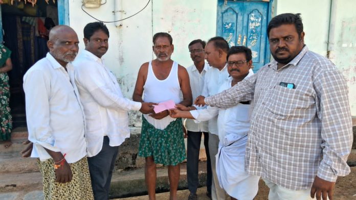Former Sarpanch Kalgani Shravan Kumar, who provided financial assistance