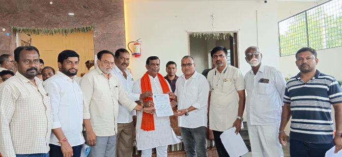 Full support for Bandhu for Justice