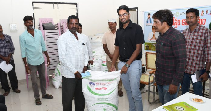 Good demand for groundnut crop in the market: Collector