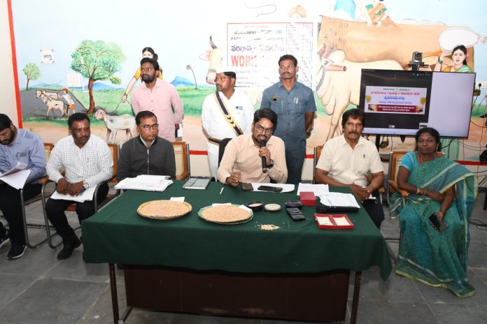 Grain moisture details should be recorded in registers: Collector