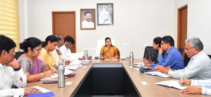 Houses in the final stages should be completed. Houses in the final stages should be completed.