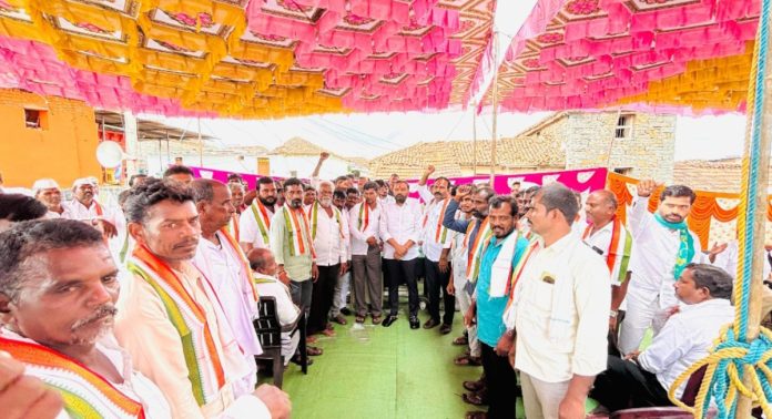 Huge additions to Congress in the presence of MLA