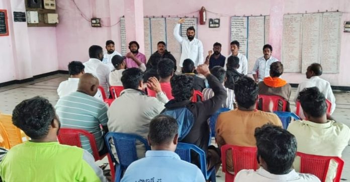 Huge rally for Dalit self-respect in Hyderabad on November 1st. Huge rally for Dalit self-respect in Hyderabad on November 1st.