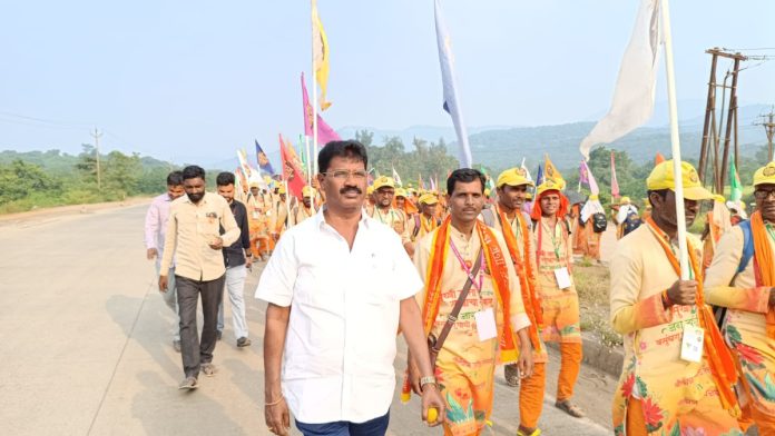 Jagadguru Narendra Charyaji Vasundhara Paya Deendi - Towards Nyanij Dham