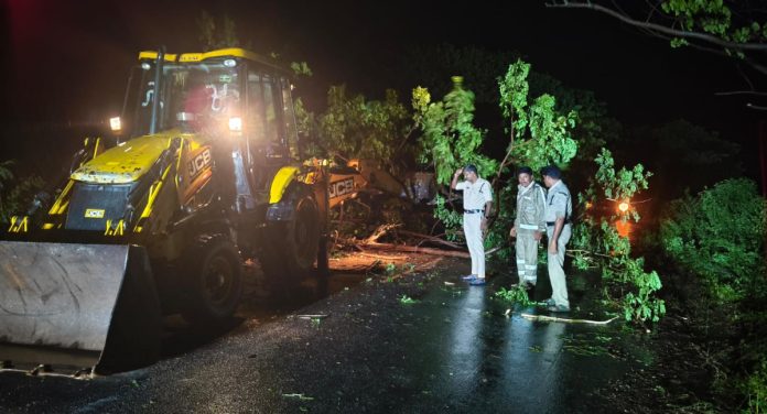 Koheda police set an example Koheda police set an example