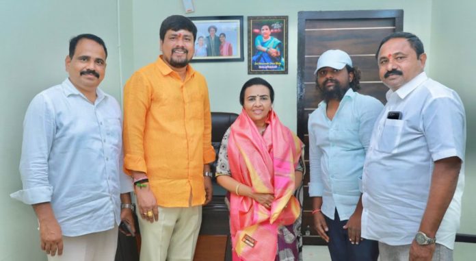Leaders congratulate Jhansi Reddy