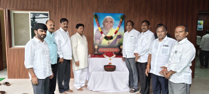 MLA Sudarshan Reddy visits MLA Bhupathi Reddy