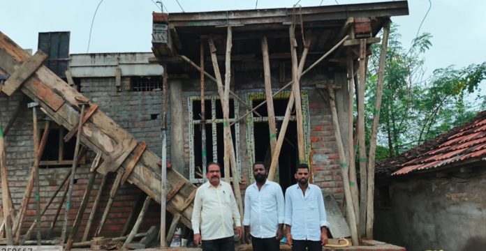 MPDO inspects Indirammas housing construction MPDO inspects Indirammas housing construction