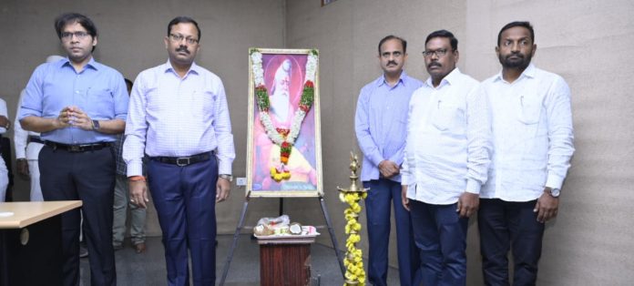 Maharishi Valmiki Jayanti celebrated in grand manner at the Collectorate