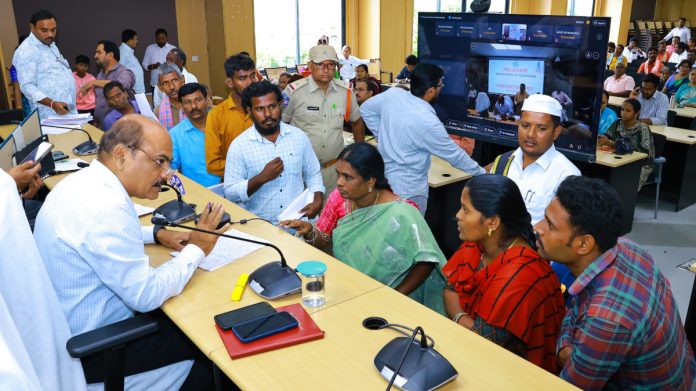 Officials should resolve public issues quickly.