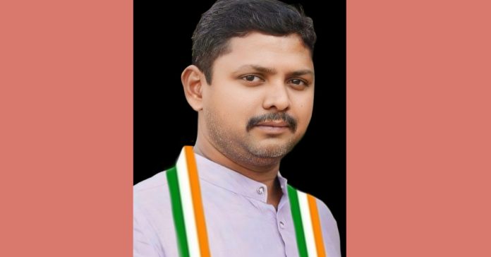 People should be alert to the monsoon rains. People should be alert to the monsoon rains.