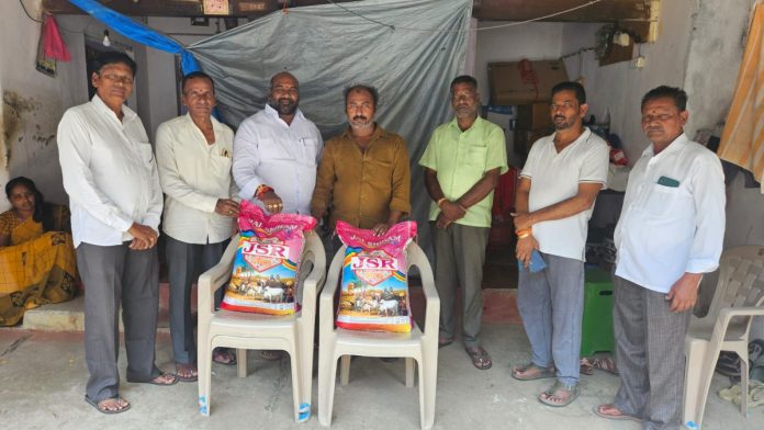 Rice distribution to the family of the deceased..