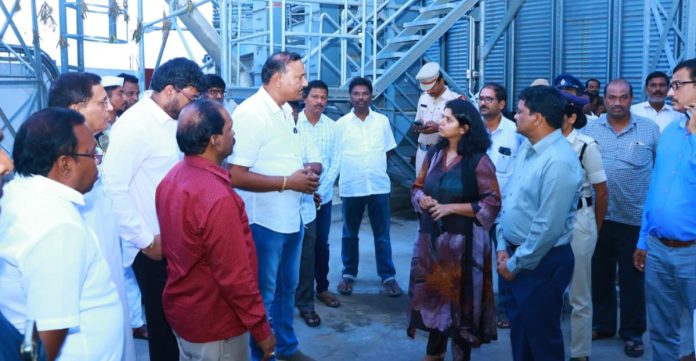Rice millers should submit bank guarantees immediately: Collector Rice millers should submit bank guarantees immediately: Collector
