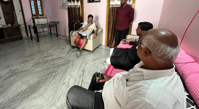 Road accident victim Ragi Venuk receives medical advice from Jillela Aditya Reddy