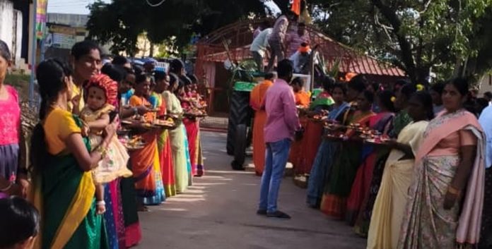 Solemn worship of the village deities