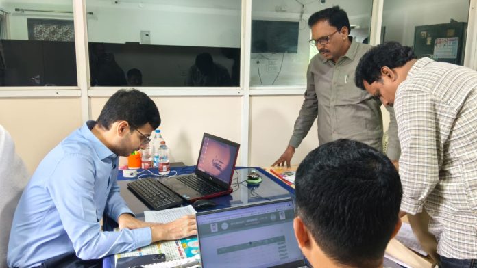 Sub-Collector inspects Tahsildars office