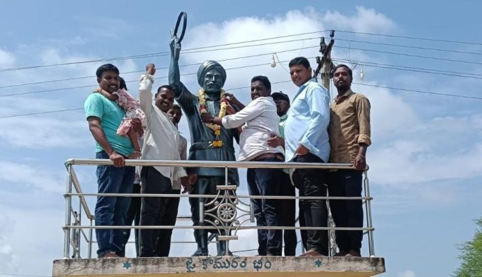 Tributes paid to the statue of Komuram Bheem in Chepur