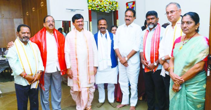 Minister Ponguleti's house celebrates Dussehra
