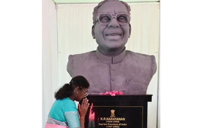 Pinarayi Vijayan, former President Ramnath Kovind
