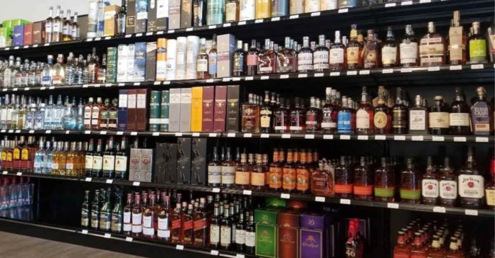 నేడే మద్యం దుకాణాలకు లక్కీ డ్రా