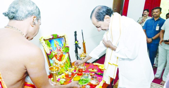 KCR at Durga Mata Puja
