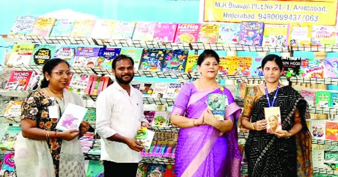 'New Telangana' book stall at Jubilee Hills Public School