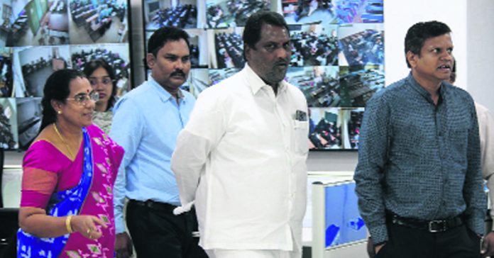 Digital revolution in intermediate education