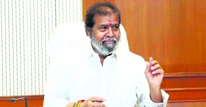 Bad publicity against government hospitals for political gain