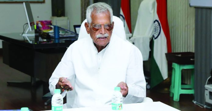 Do not sell cotton to private traders.