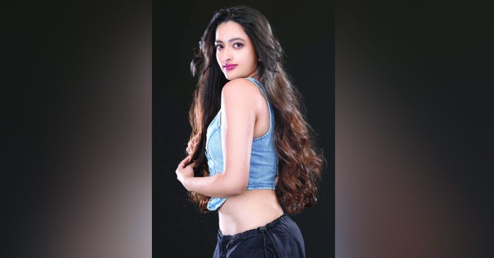 Untitled-60 copy Mahesh Babu's niece Janhvi makes her debut as a heroine