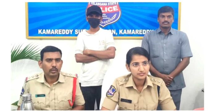 What happened in Kamareddy was not stabbing, but glass breaking.