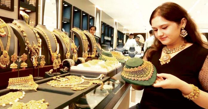 200 శాతం పెరిగిన బంగారం దిగుమతులు