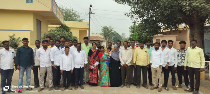 మండలంలో మొదటిరోజు 34 నామినేషన్స్: ఎంపీడీఓ